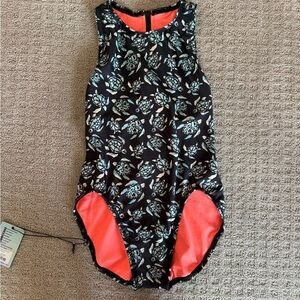 Jolyn Sheldon waterpolo suit